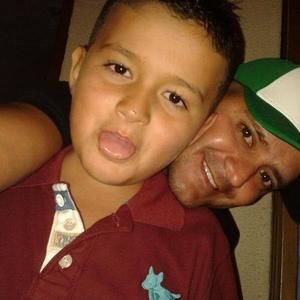 Meet your Posher, Cesar augusto